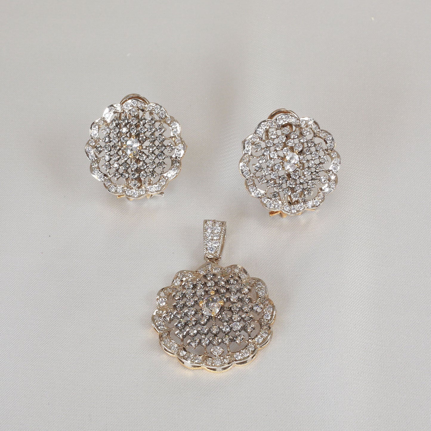 pendant set