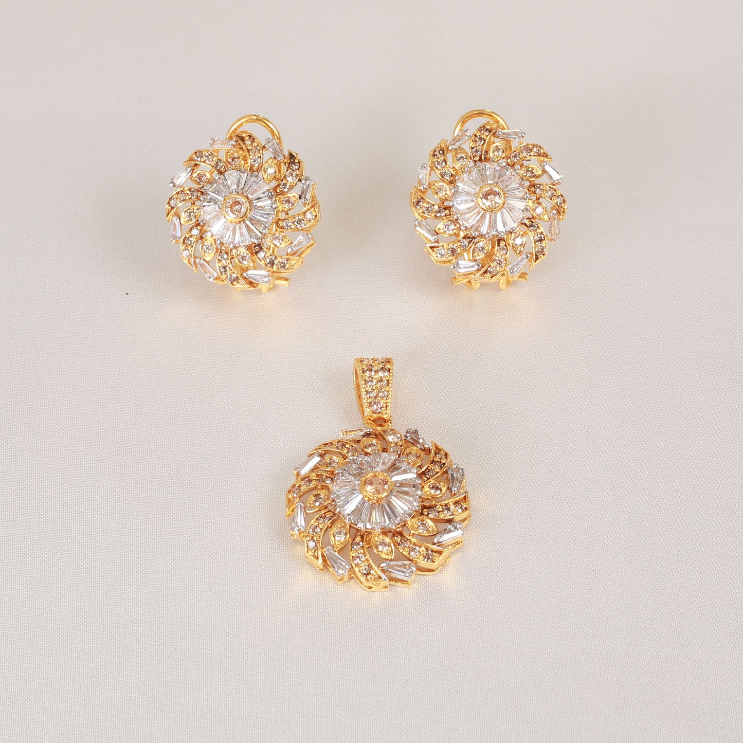pendant set