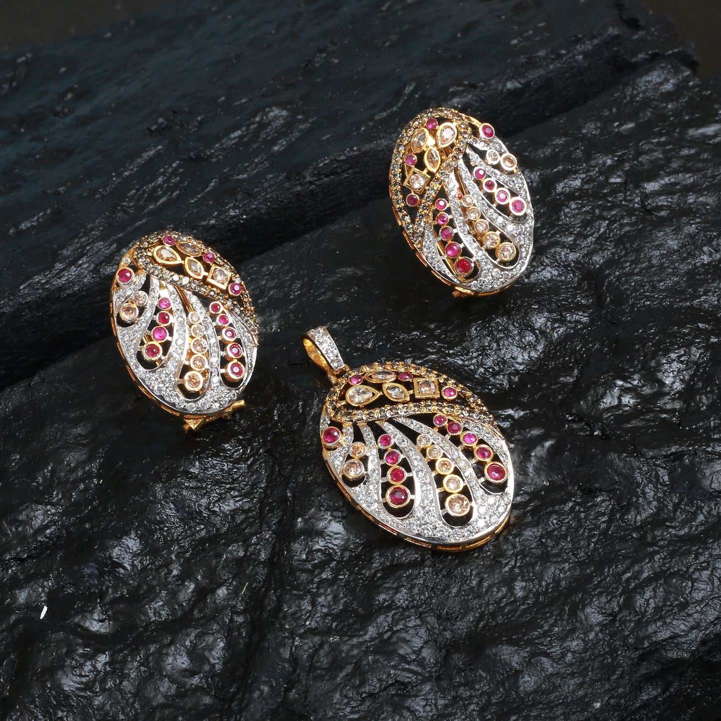 pendant sets