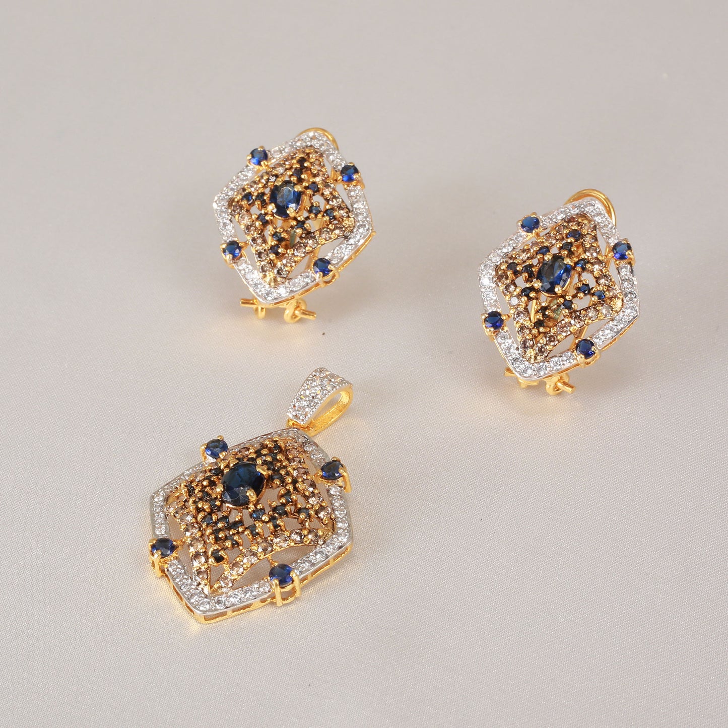 pendant set