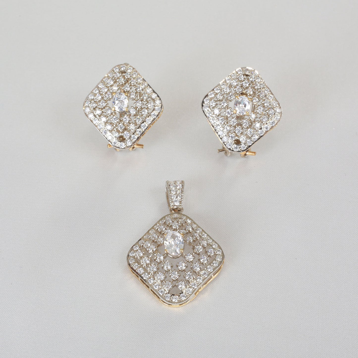 pendant set