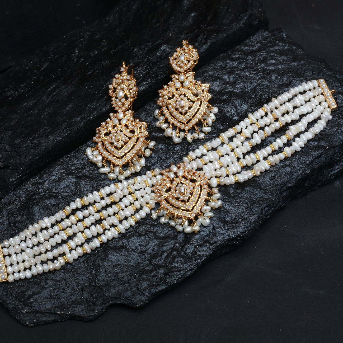 Choker Set With Earrings