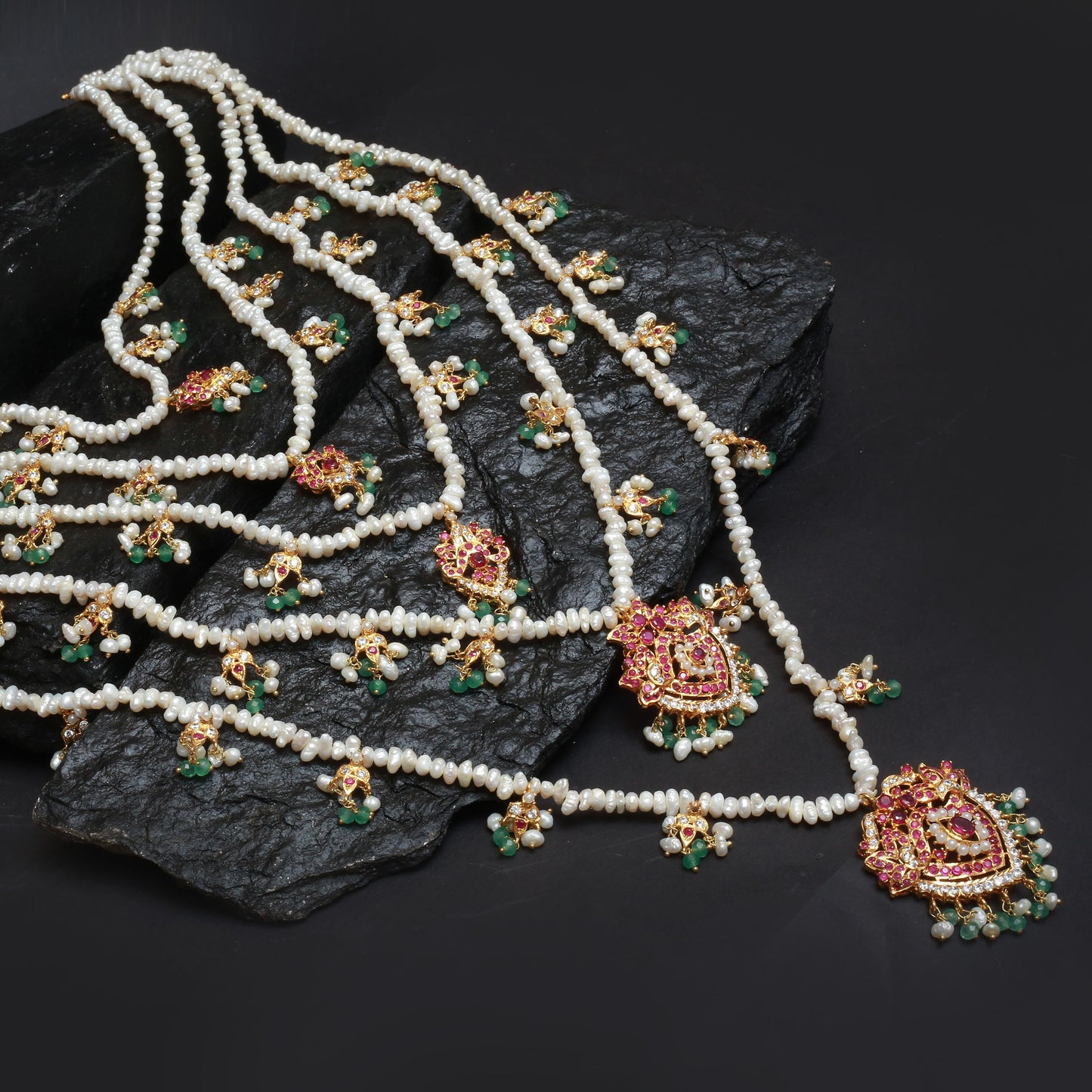 Choker Set With Mala Earrings