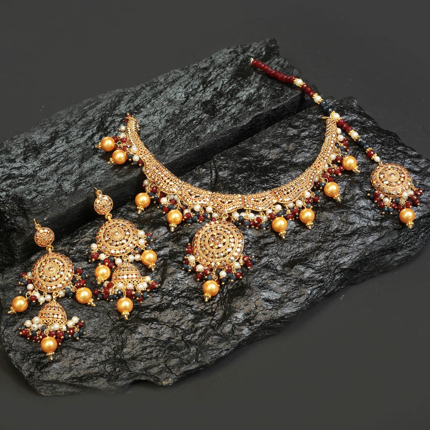 Necklace Set With Earring and Tika.