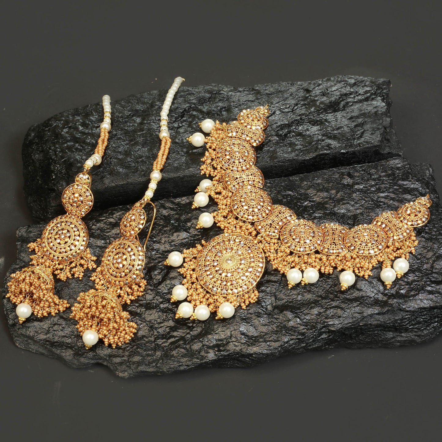 Necklace Set With Earring and Tika.