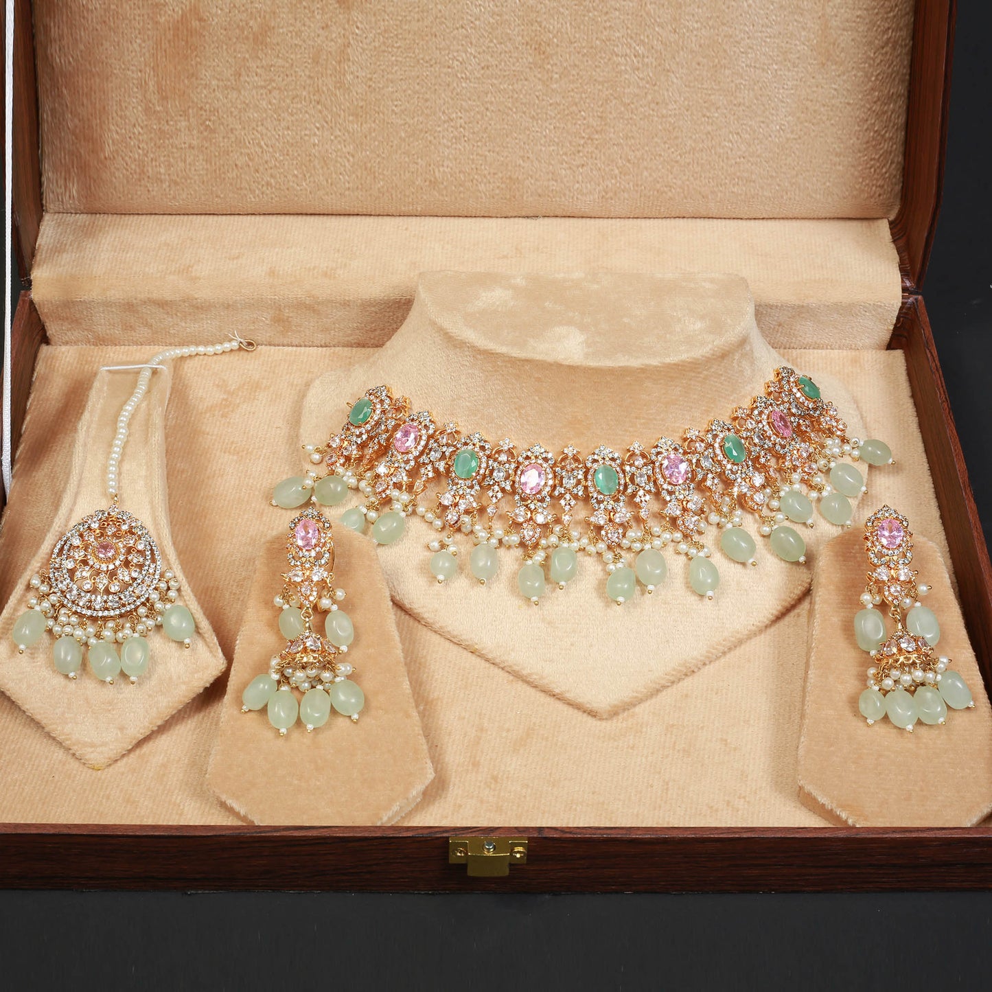 Necklace Set With Earring and Tika.