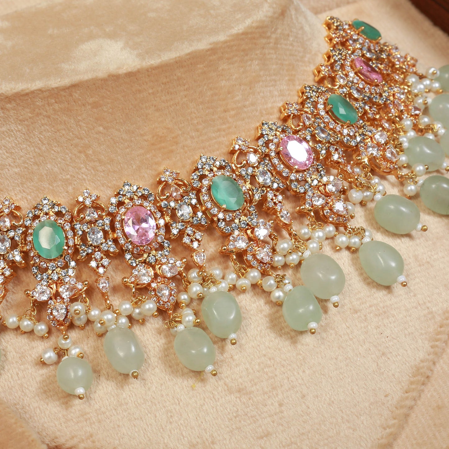 Necklace Set With Earring and Tika.
