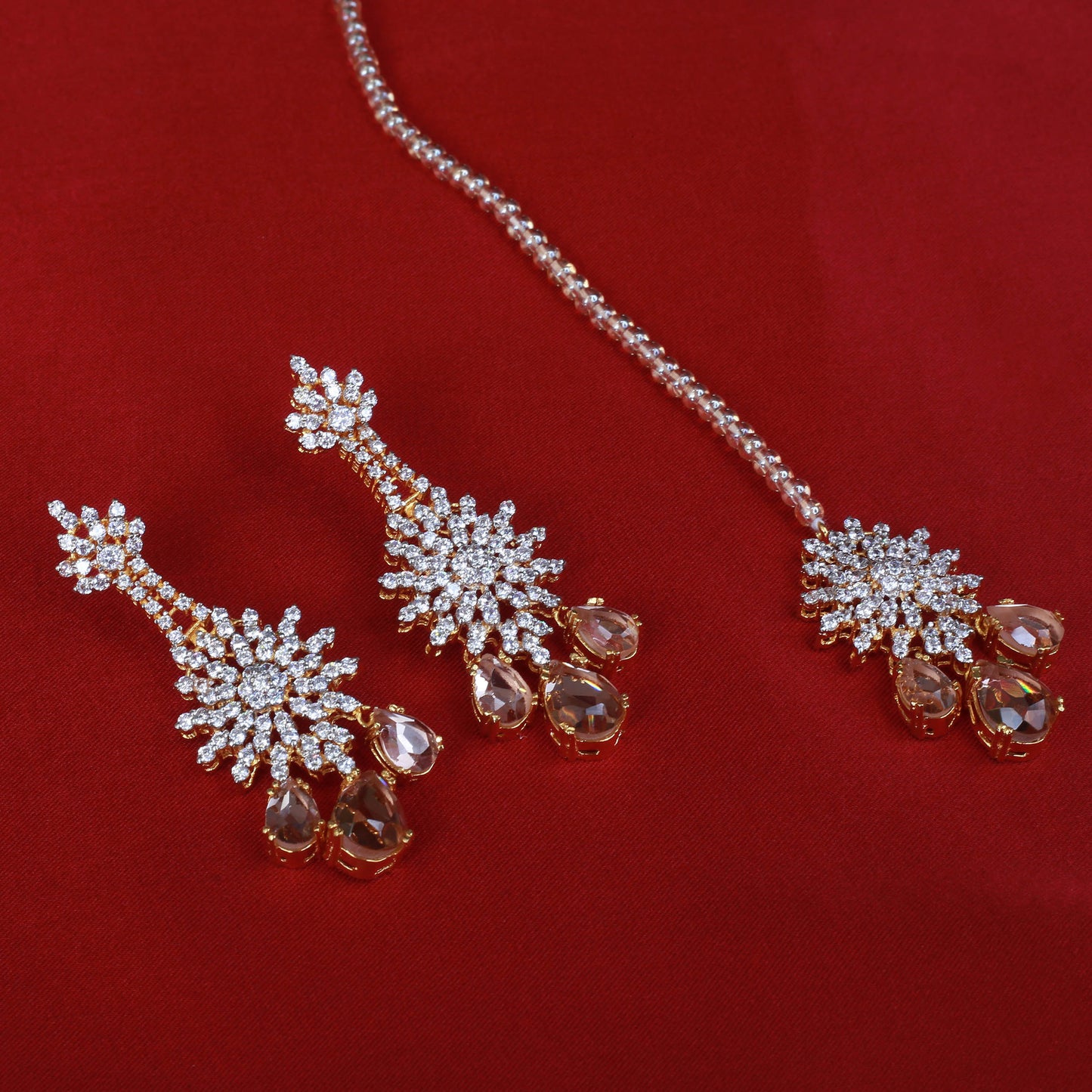 Necklace Set with Earrings , TIka