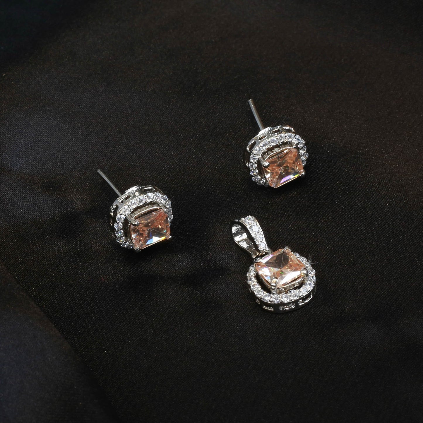 Pendant Set BA1045