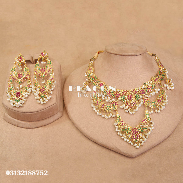 Necklace and Earrings 124