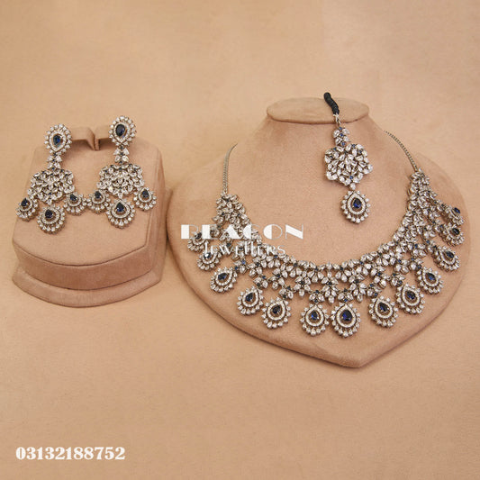 Necklace Set with Tika and Earrings