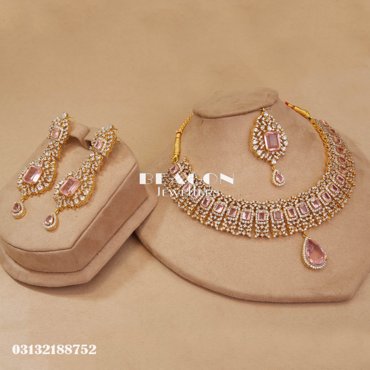 Necklace with Bindi and Earrings 71