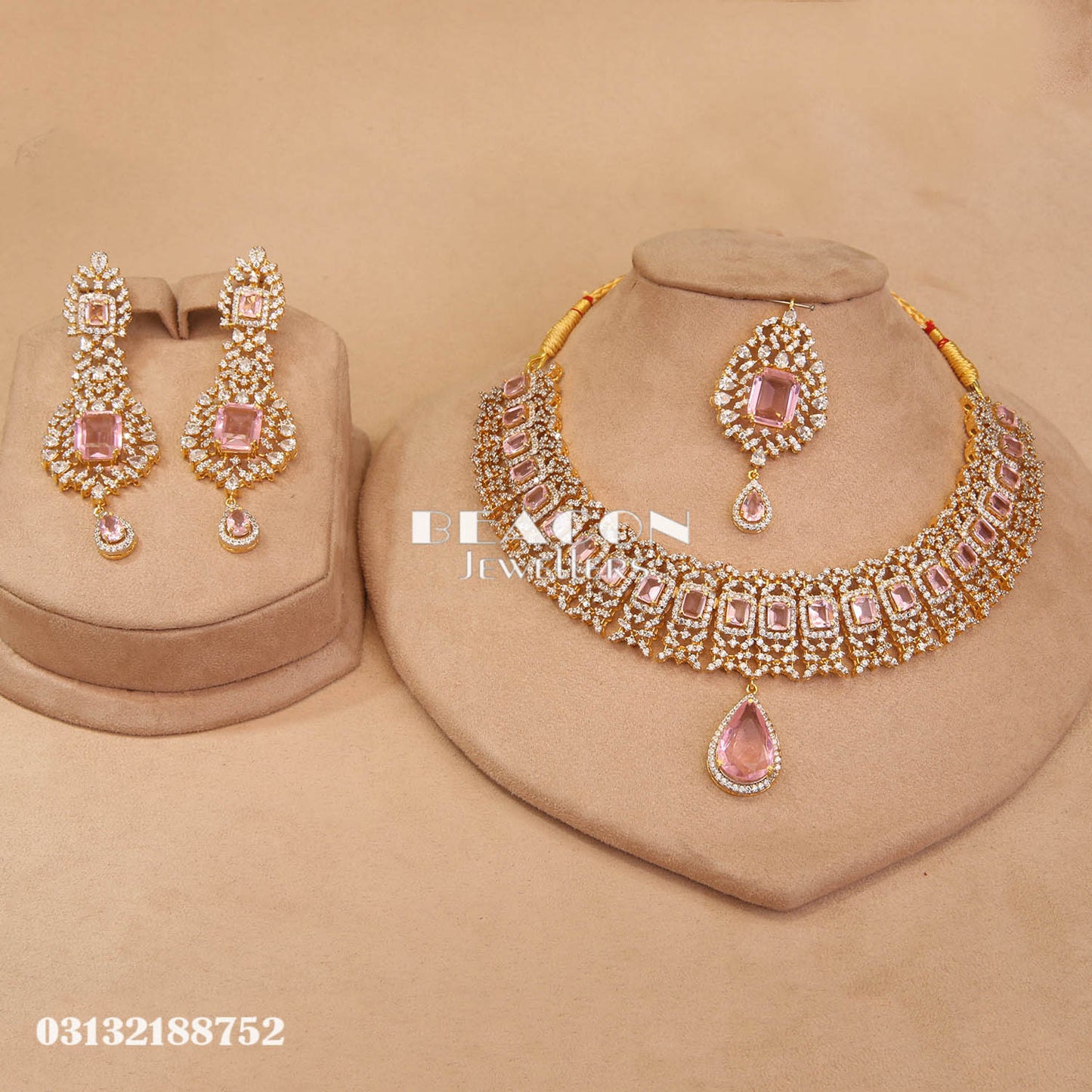 Necklace with Bindi and Earrings 71