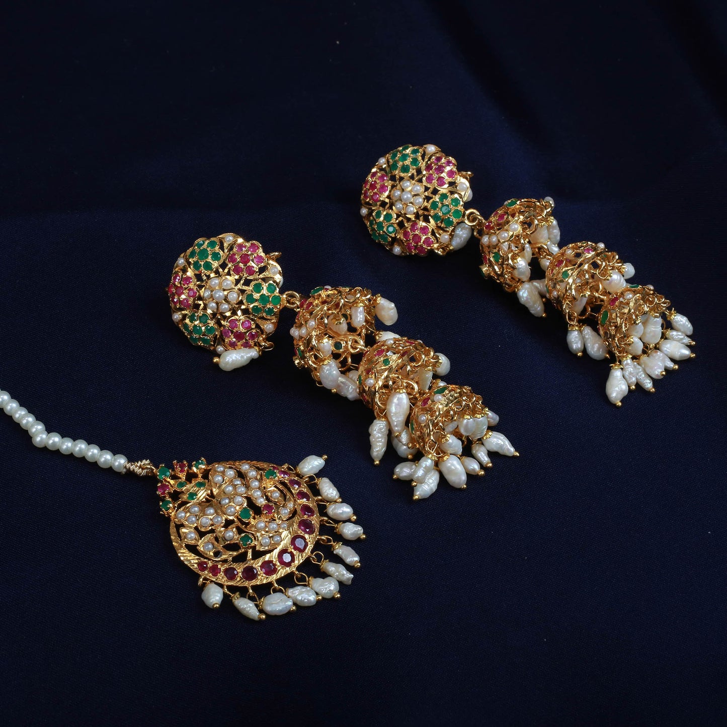 Necklace Set With Earrings Tika