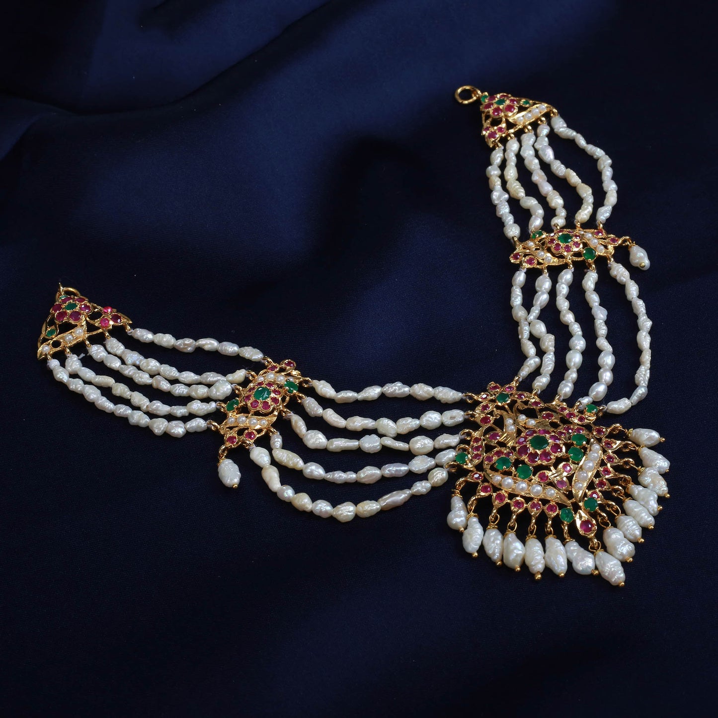 Necklace Set With Earrings Tika