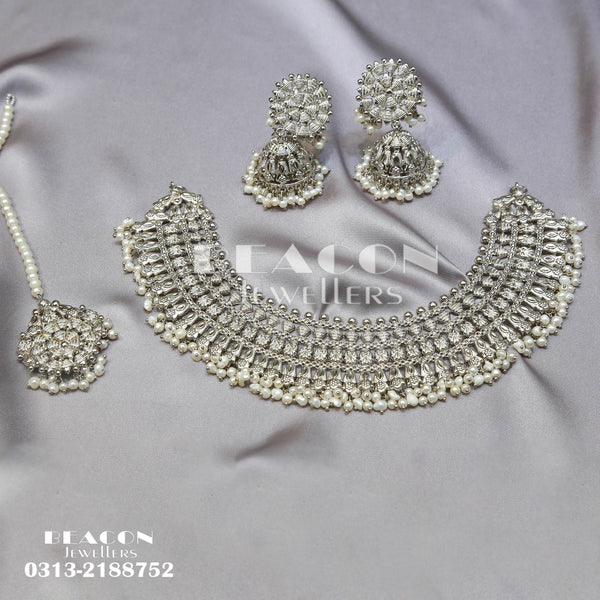 Necklace with Bindi and Earrings 66