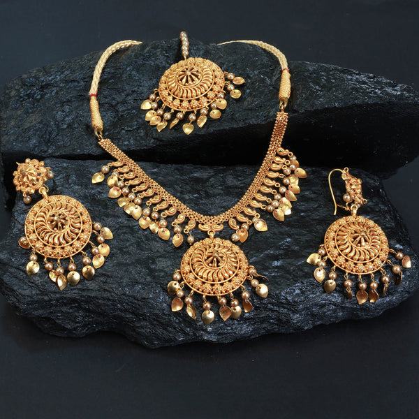 Necklace Set With Earring and Tika