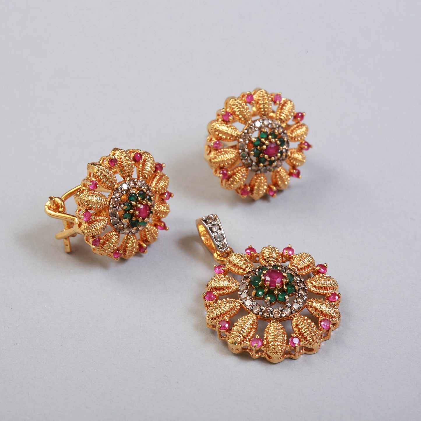 Pendant Set BA1058