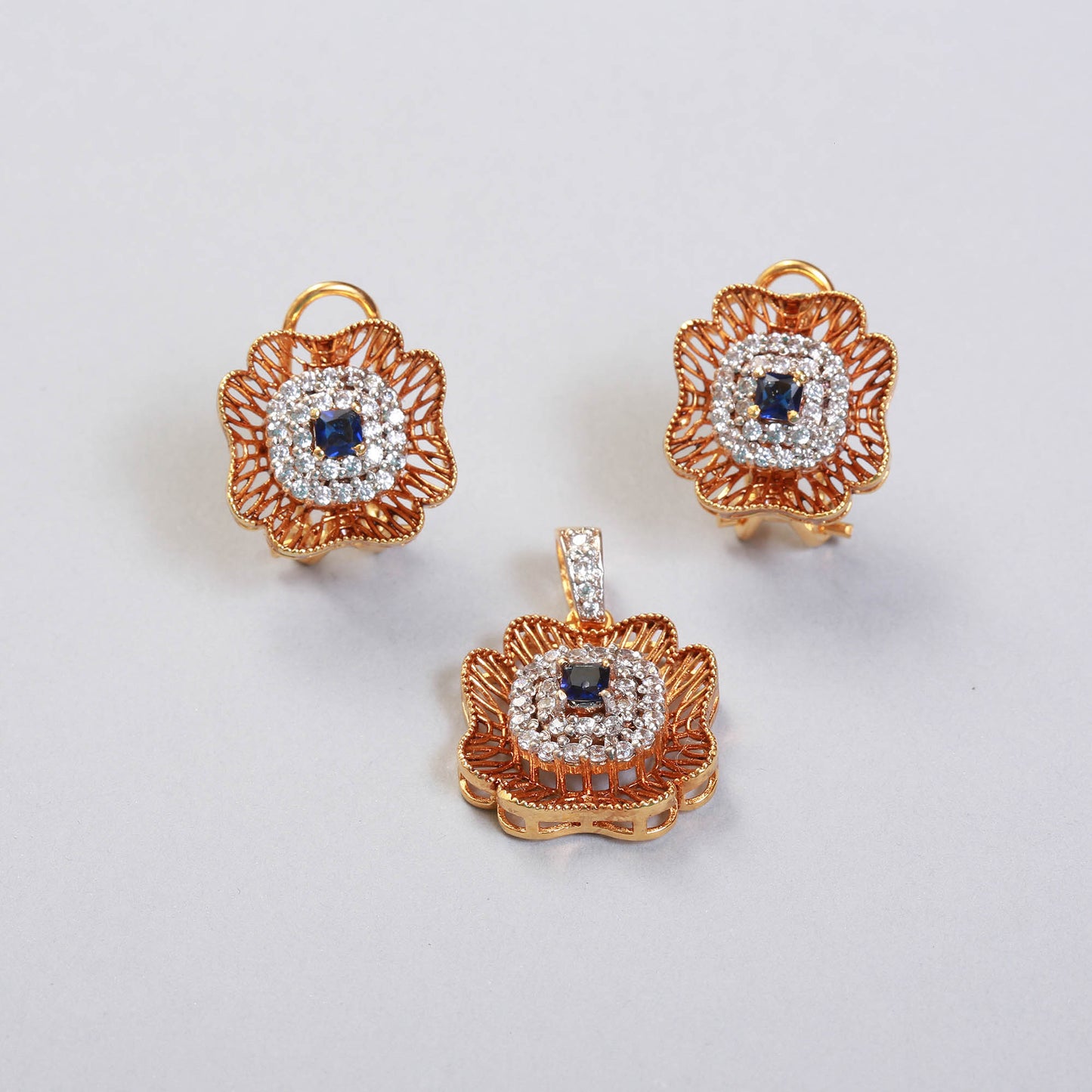 Pendant Set BA1075