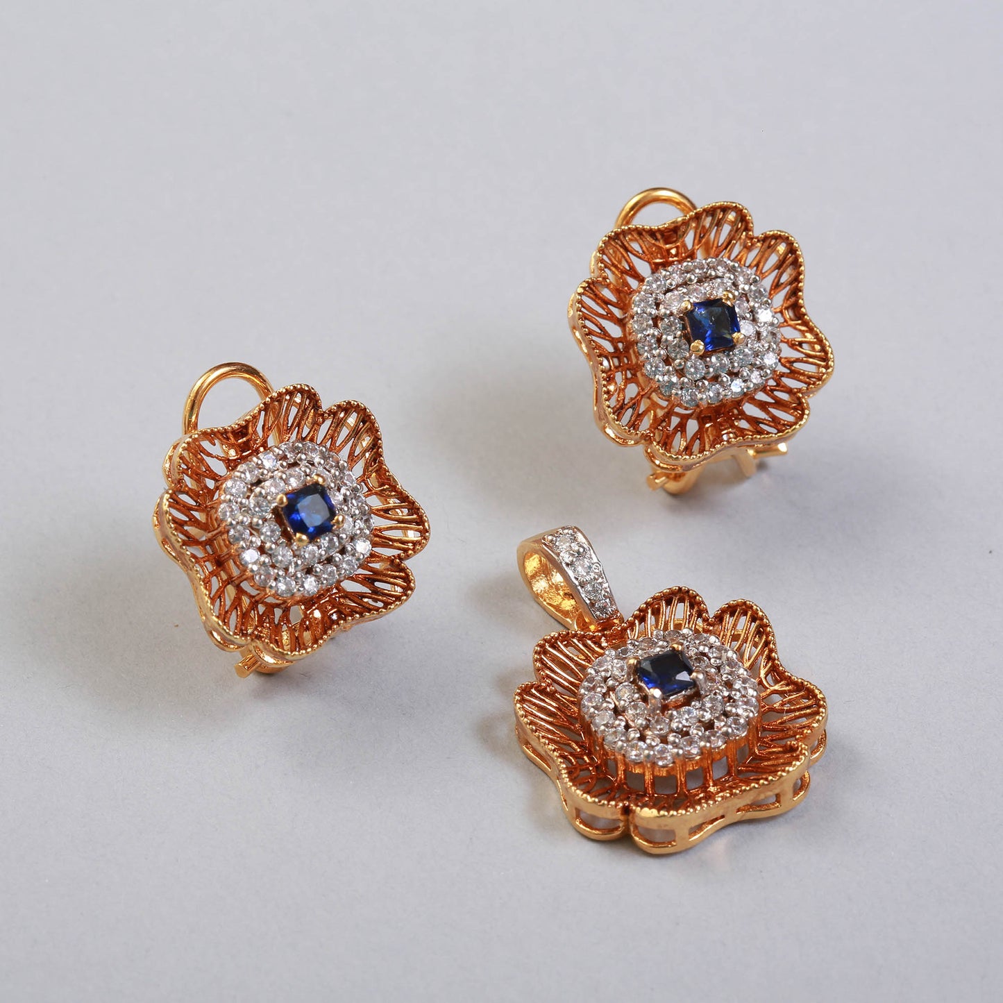 Pendant Set BA1075
