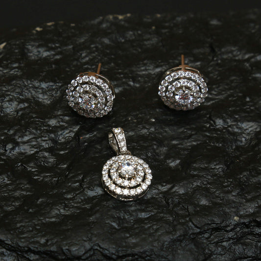 Pendent Set
