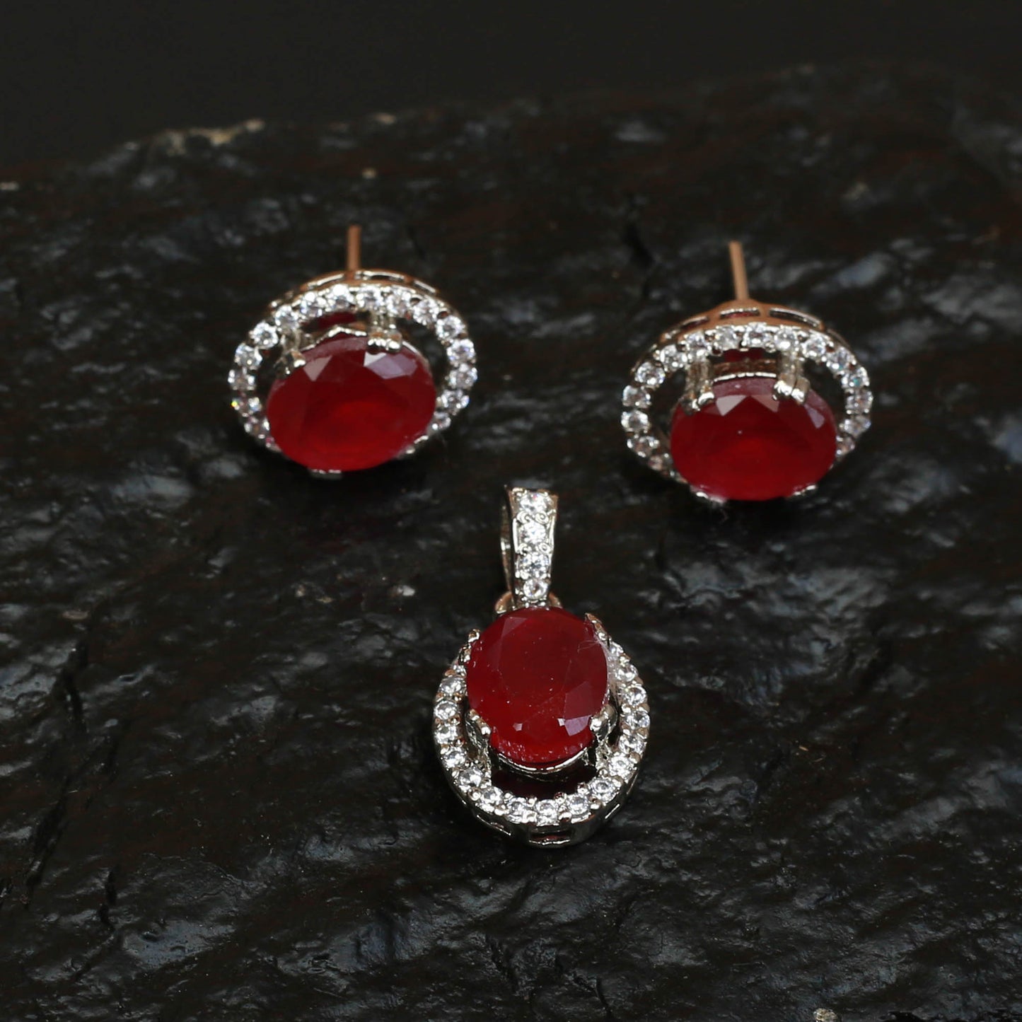 Pendant Set