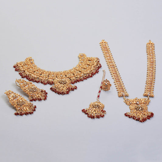 Necklace with Maala, Earrings Rings, Tika