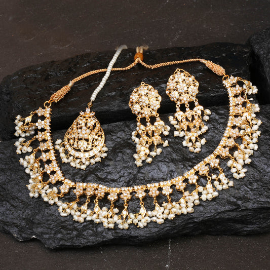 Necklace Set With Earrings and Tika