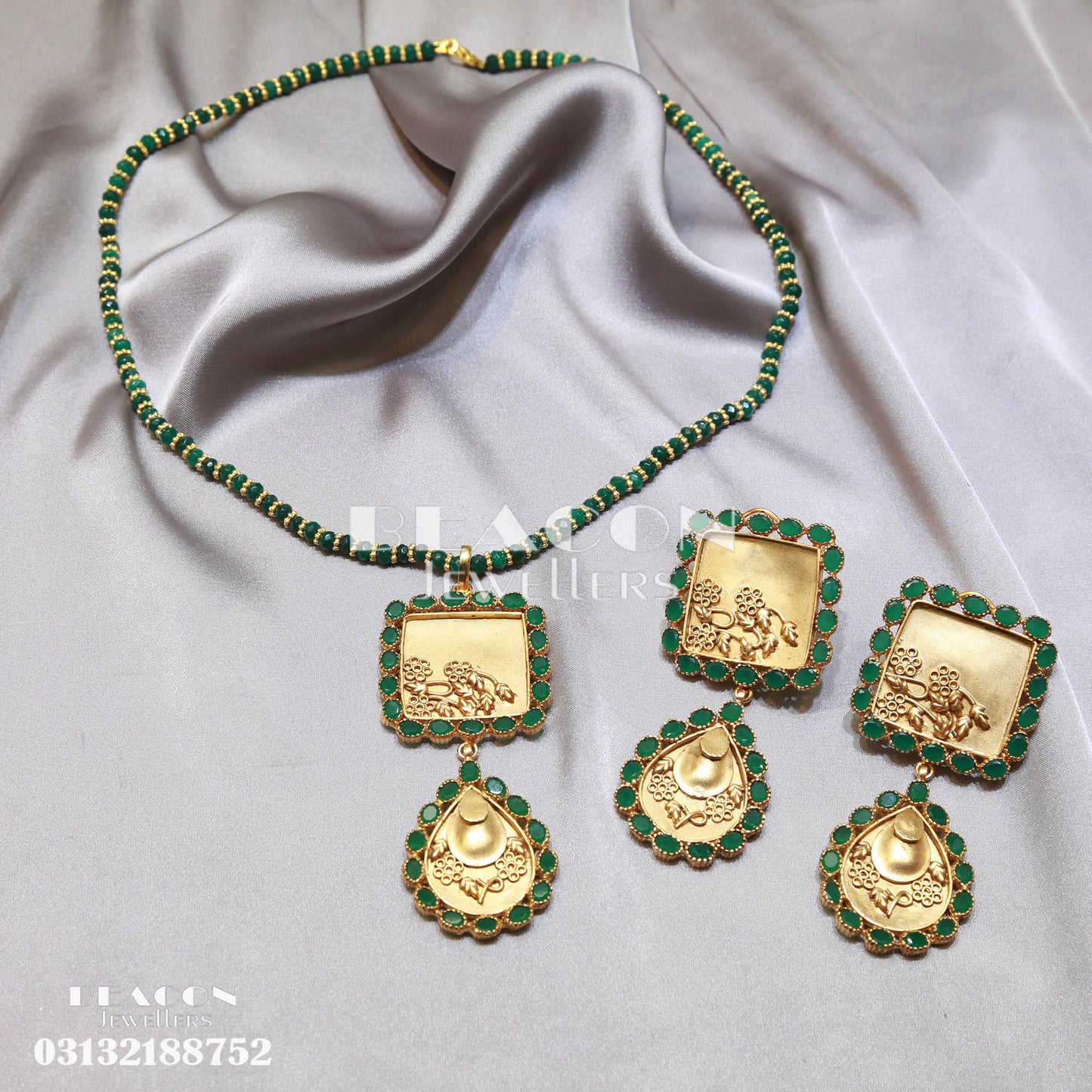 Necklace and Earrings 60