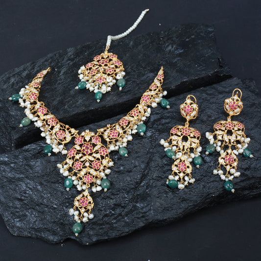 Necklace Set With Earring and Tika
