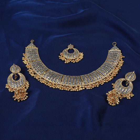 Necklace with Earrings, Tika