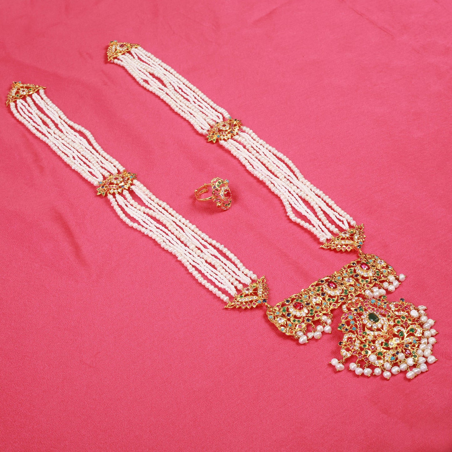 Maala Ring Bindi and Earrings