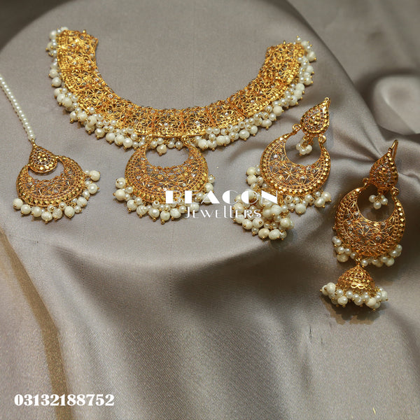 Necklace Set With Tika and Earrings