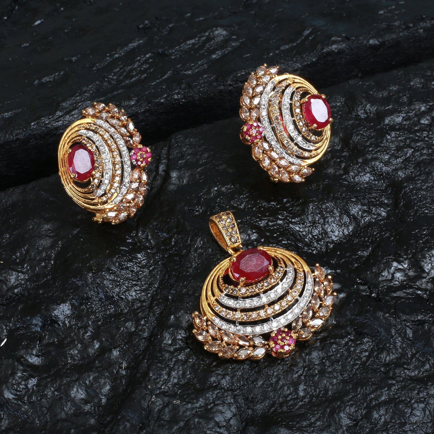 Pendant Set