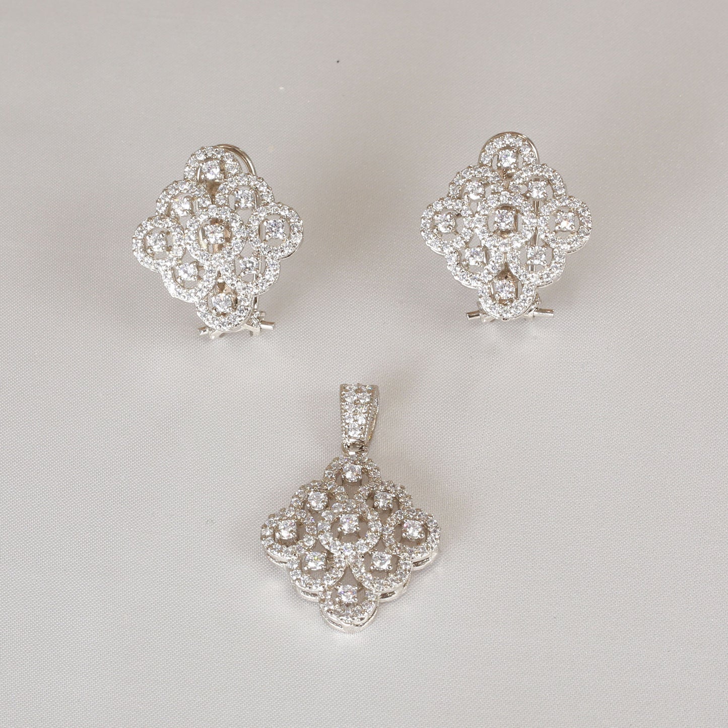 Pendant Set