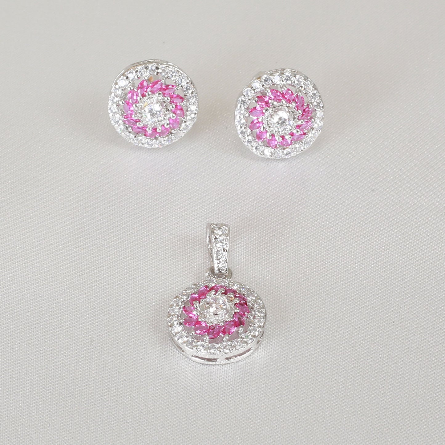 pendant set