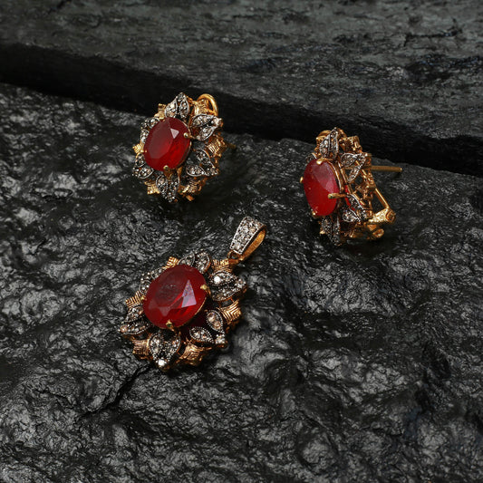 Pendent Set