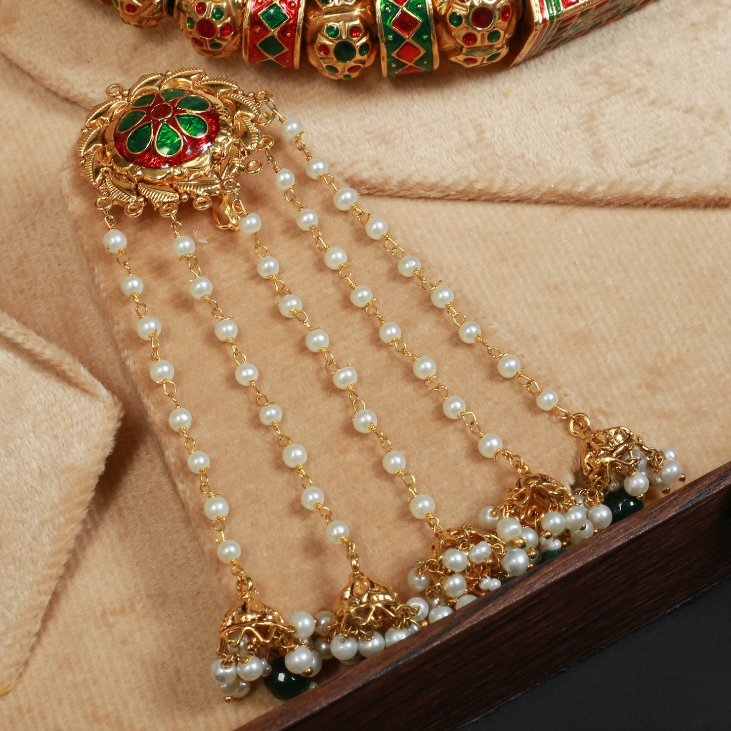 Pendent set  With Earning