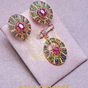 Alternative view of Pendent Set