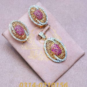 Alternative view of Pendant  Set