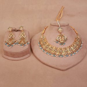 Alternative view of Bridal Set