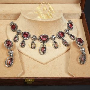 Antique Jewelry-002