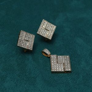 Alternative view of Pendant Sets