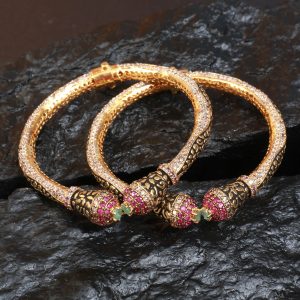 Alternative view of Bangles