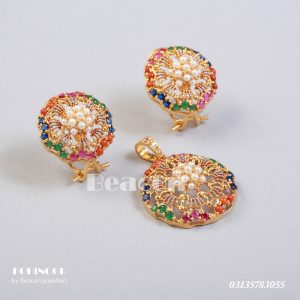 Alternative view of Pendant Set