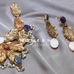 Alternative view of Antique Jewelry