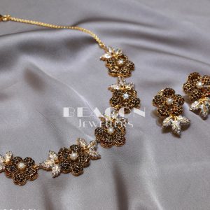 Alternative view of Antique Jewelry