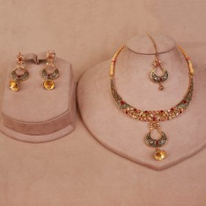 Alternative view of Antique Jewelry