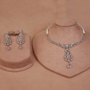 Alternative view of Necklace Set