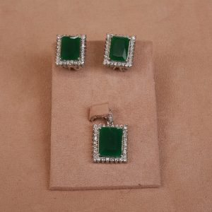 Pendant Set